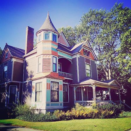 Innisfree Bed & Breakfast Саут Бенд Екстериор снимка