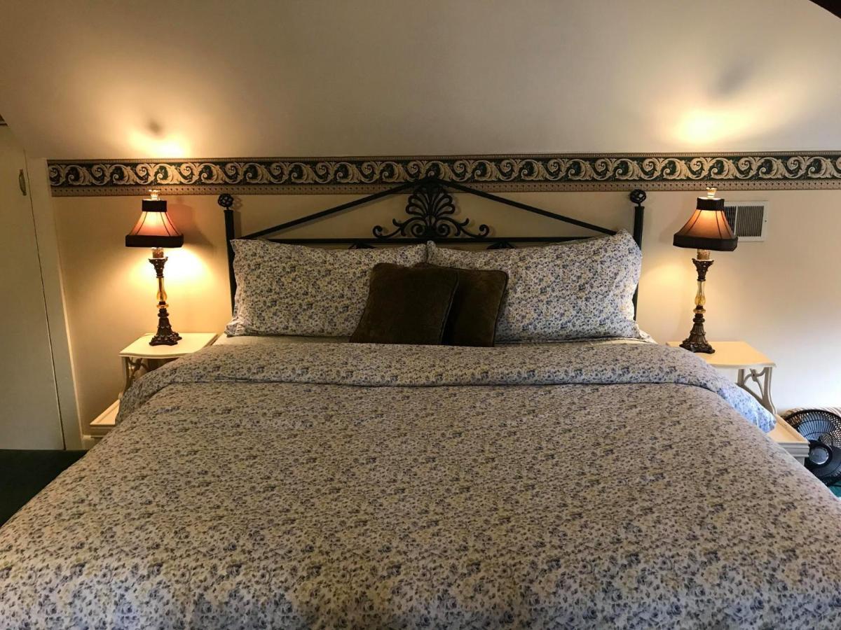 Innisfree Bed & Breakfast Саут Бенд Екстериор снимка