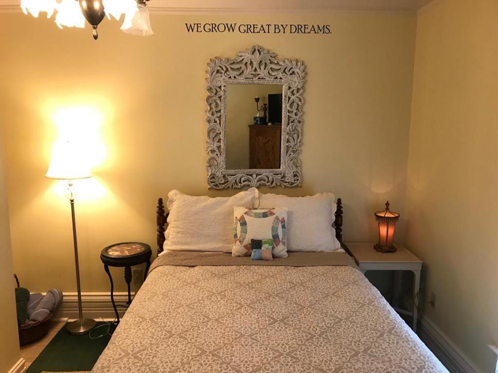 Innisfree Bed & Breakfast Саут Бенд Екстериор снимка
