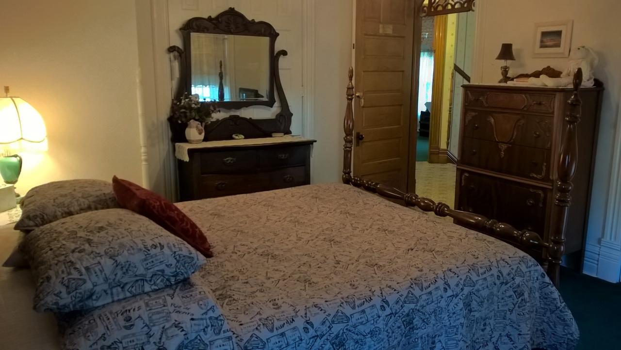 Innisfree Bed & Breakfast Саут Бенд Екстериор снимка